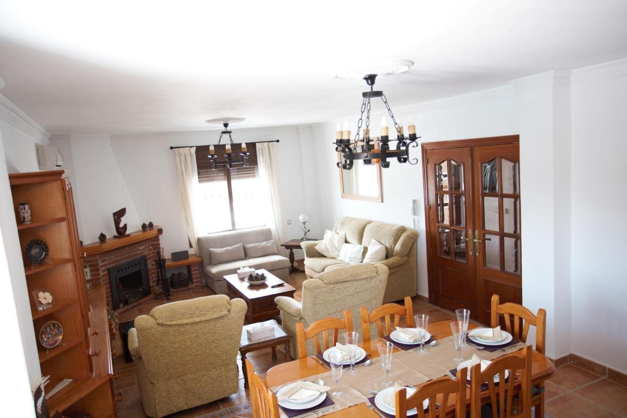 Casa De Las Montanas Villanueva del Trabuco Eksteriør billede